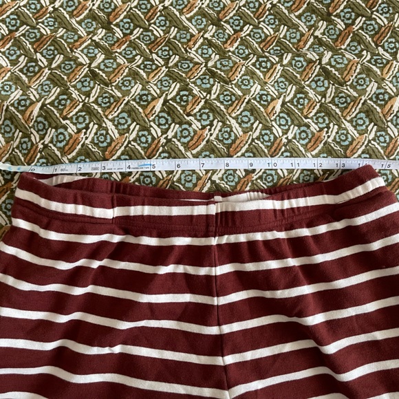 Hanna Anderson Women’s Striped Brown and White Loungewear Set - Picture 11 of 11